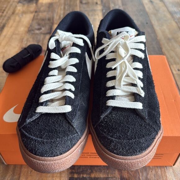 Women's Blazer Low '77 Vintage Suede Casual Sneakers size 9 - Picture 3 of 7